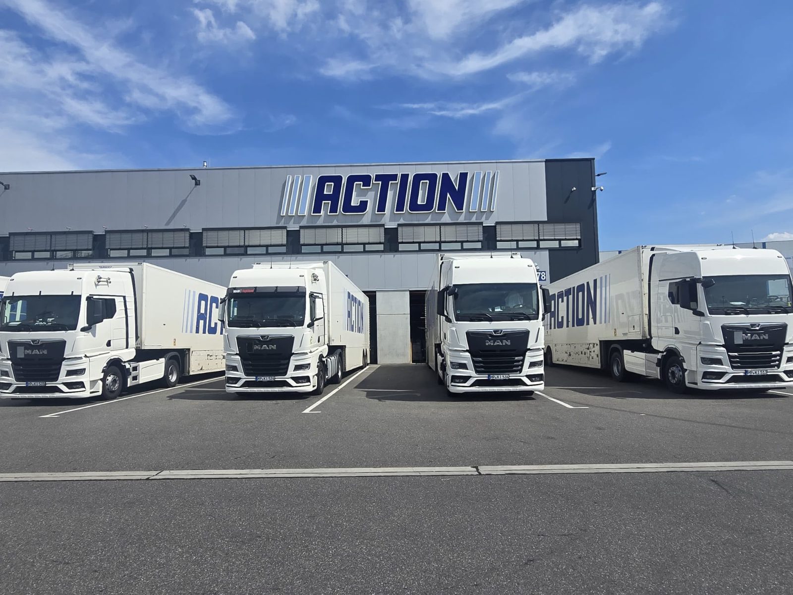 Șofer Categoria C+E – Intern – Dubă box (Action)